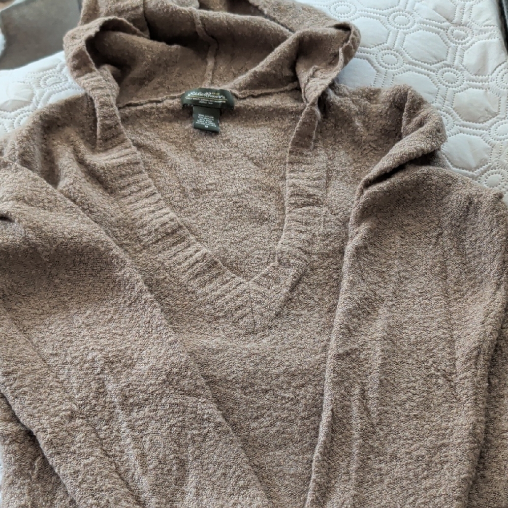 Eddie Bauer Taupe V-Neck Sweater
